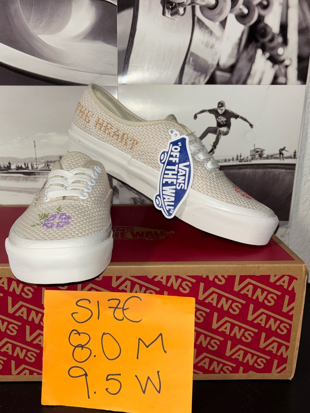 Vans Authentic 44 D sz 8.0 Men’s 9.5 Women’s